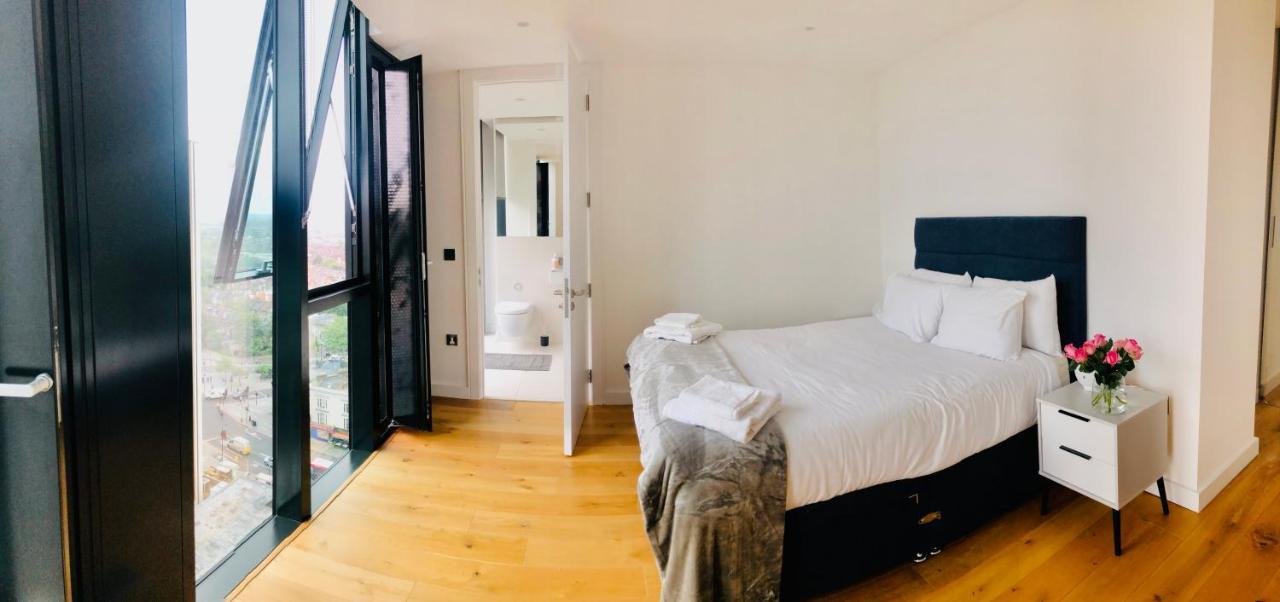 Luxury 2 Bedroom Apartment 20 Min From Central ロンドン エクステリア 写真