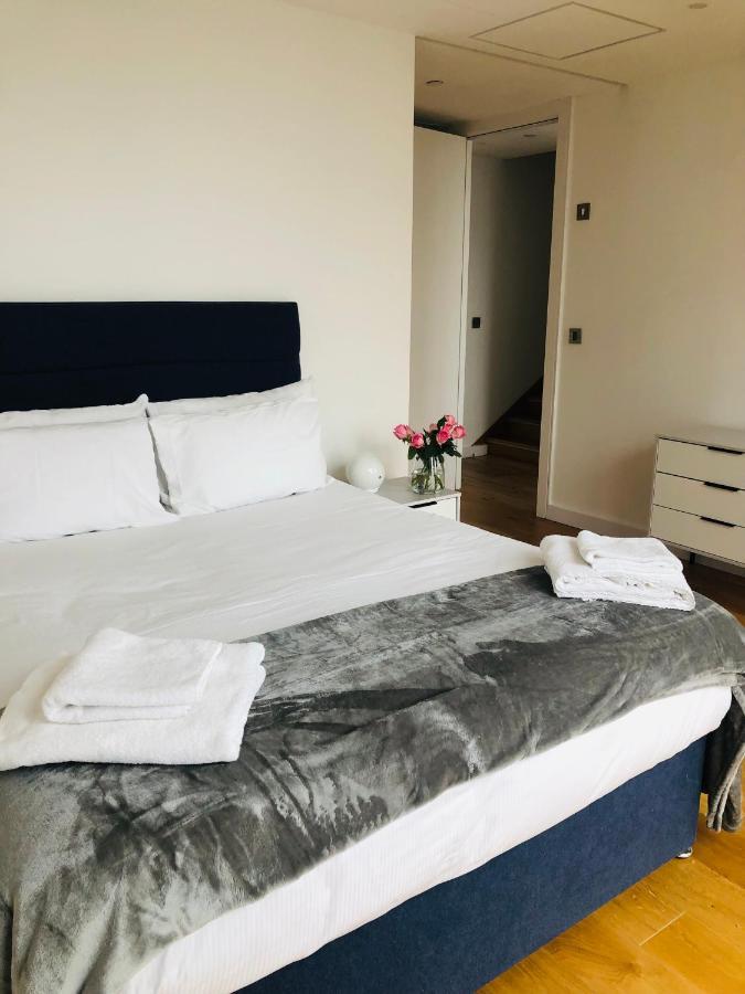 Luxury 2 Bedroom Apartment 20 Min From Central ロンドン エクステリア 写真